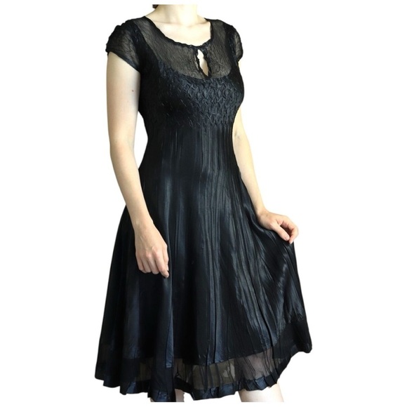 Komarov Crinkle Illusion Neckline A-Line Satin Cocktail Dress - Red - Size XL - Picture 5 of 8